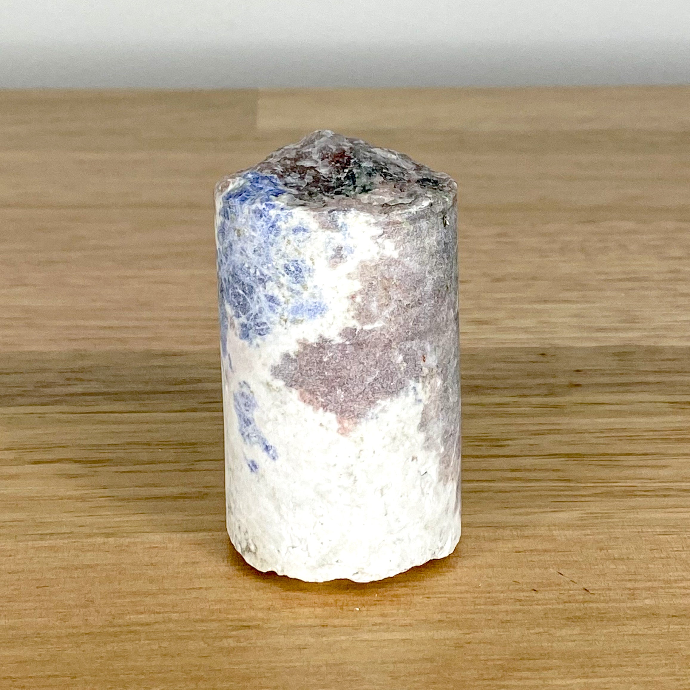 Sodalite Core